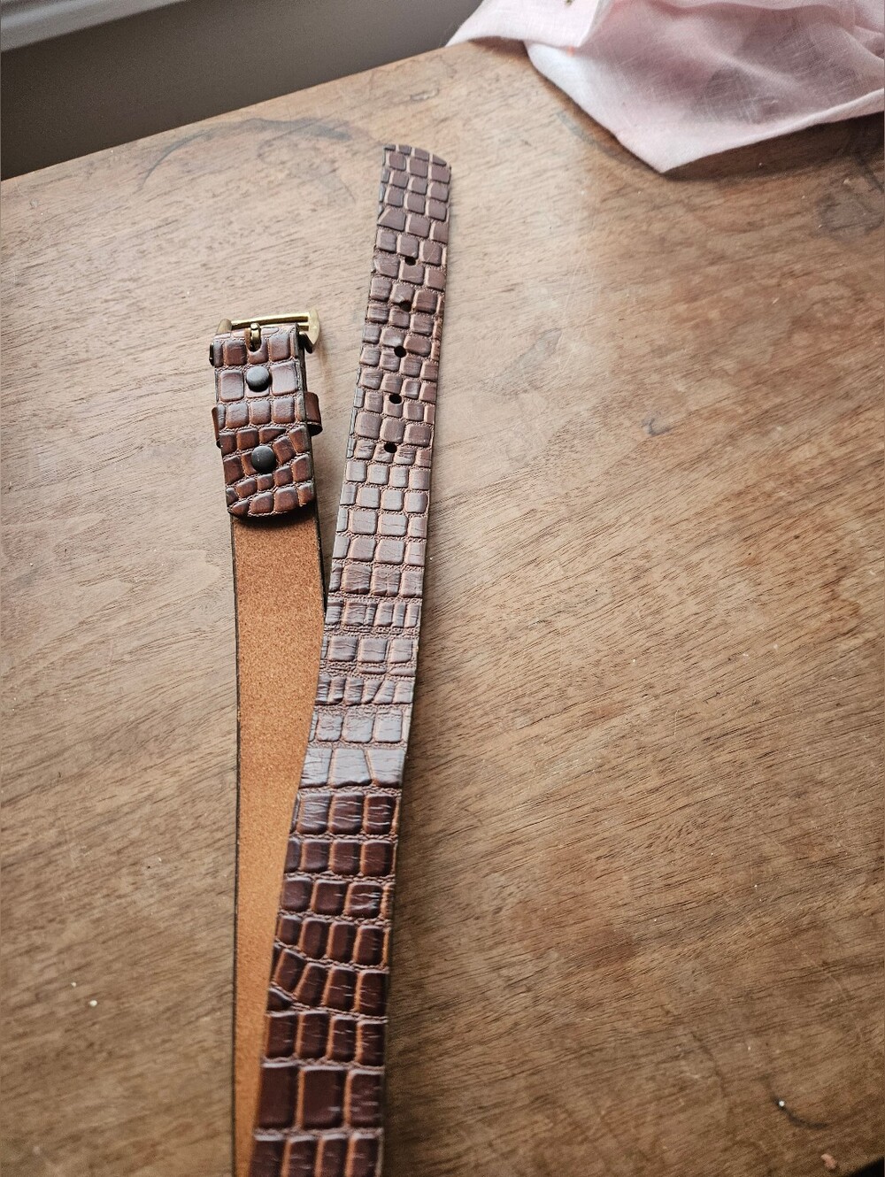 Women's Brown Croc-Embossed Leather Belt Sz. 38 - Picture 5 of 6